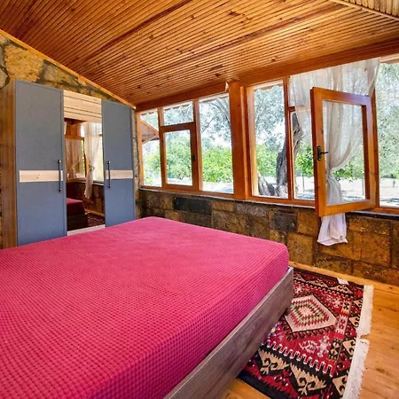 2 Bedroom Stone House With Shared Pool Apartament *